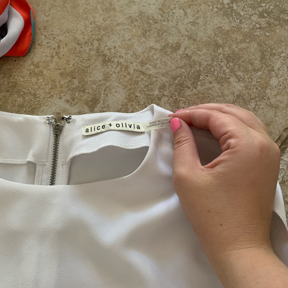 Alice + Olivia White Crop Blouse